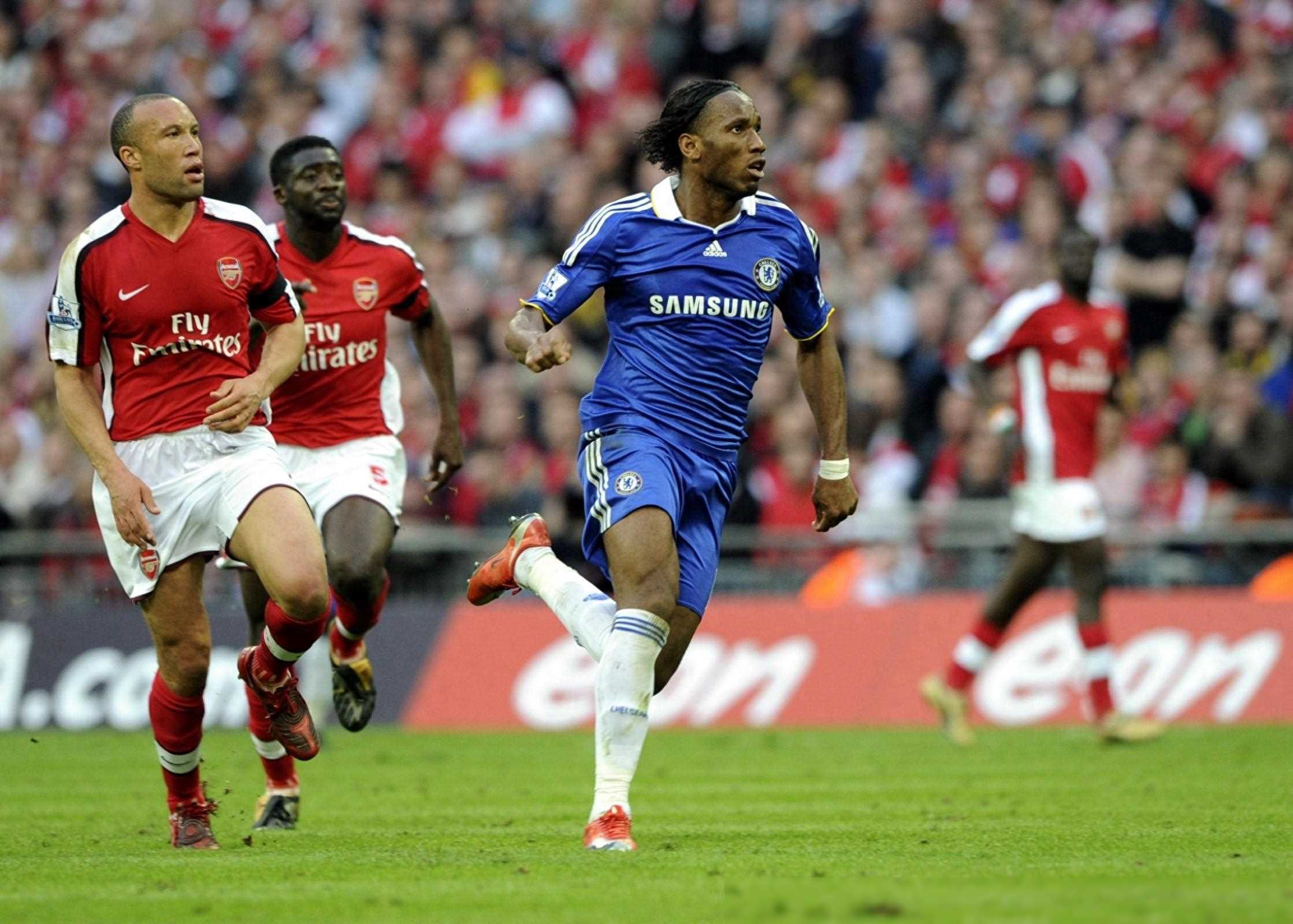 KAIYUN体育赛事直播平台德罗巴在利物浦比赛中挺进下一轮，赛况扑朔迷离引发热议！的简单介绍